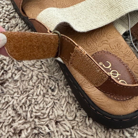 b.o.c. Leather and Fabric Strap Sandals - Picture 3 of 5